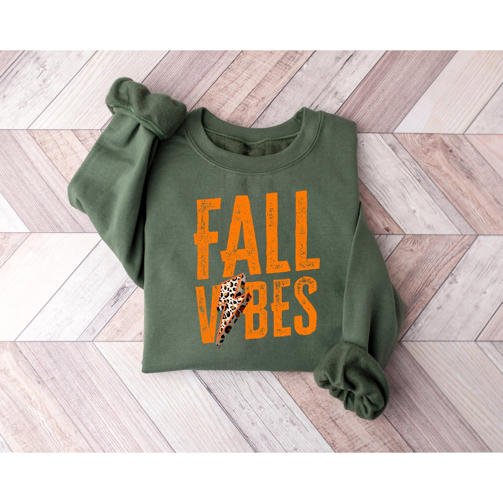 Fall Vibes Sweatshirt, Halloween Shirt, Fall Sweatshirt, Autumn Shirt, Pumpkin Shirt, Fall Vibes Cheetah Shirt, Fall Shirt, Thanksgiving Tee.jpg