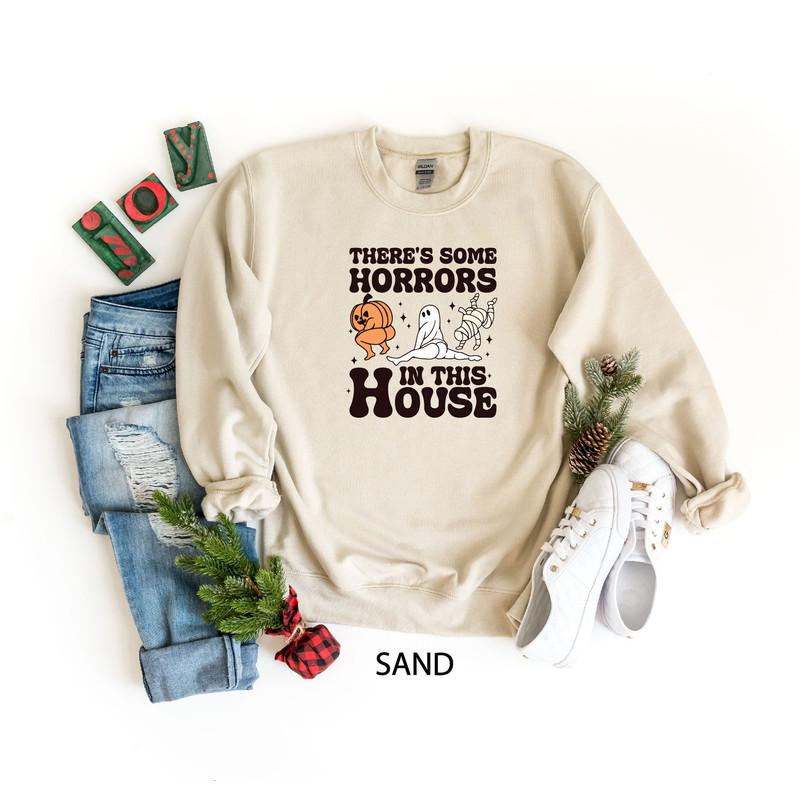 There's Some Horrors in This House Sweatshirt, Funny Halloween Sweatshirt, Retro Halloween Sweater, Funny Pumpkin Sweatshirt, Spooky Season.jpg