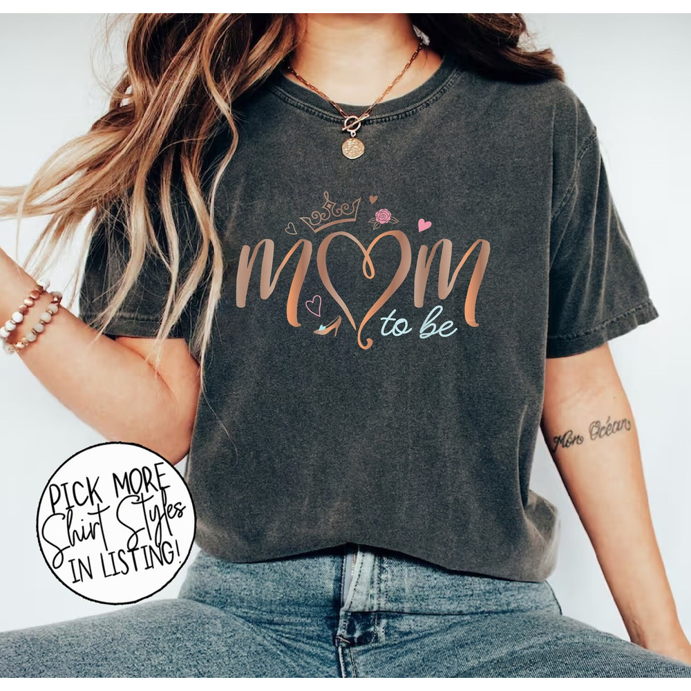 Disney Princess Mom To Be Shirt, Pregnancy Announcement Shirt , Cute Mom To Be Shirt, Disney Vacation, Disney Mom Shirt.jpg