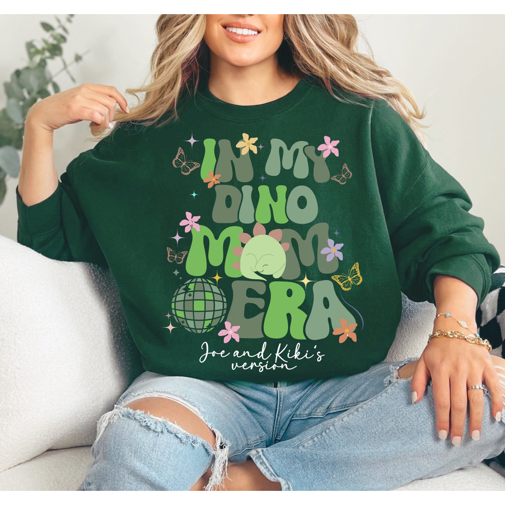 Dinosaur Mom Sweatshirt Personalized, Custom Dinosaur Mama Sweatshirt Hoodie, Dinosaur Mom Party Shirt, Boy Dino.jpg
