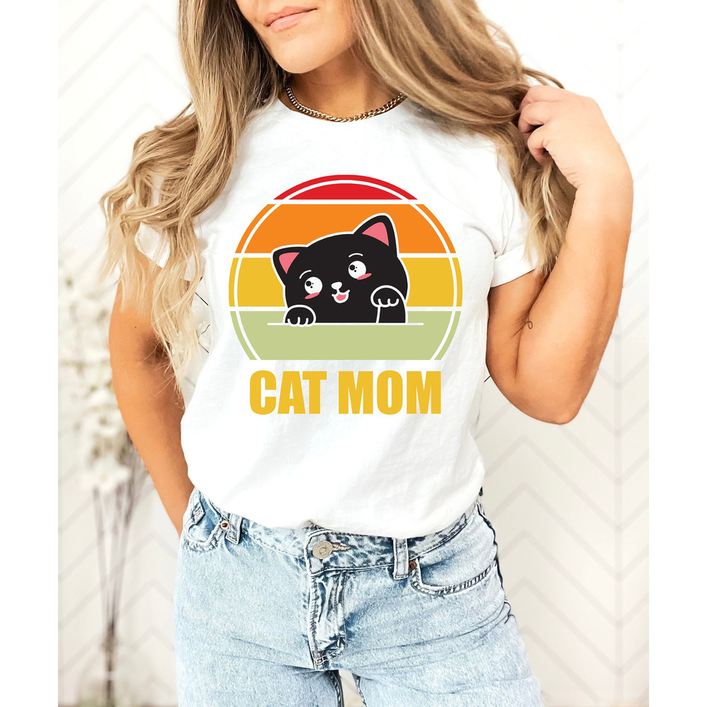 Cat Mom Shirt, Gift to Mom, Pet Lover Shirt, Cat Shirt, Cat Mama T-Shirt.jpg