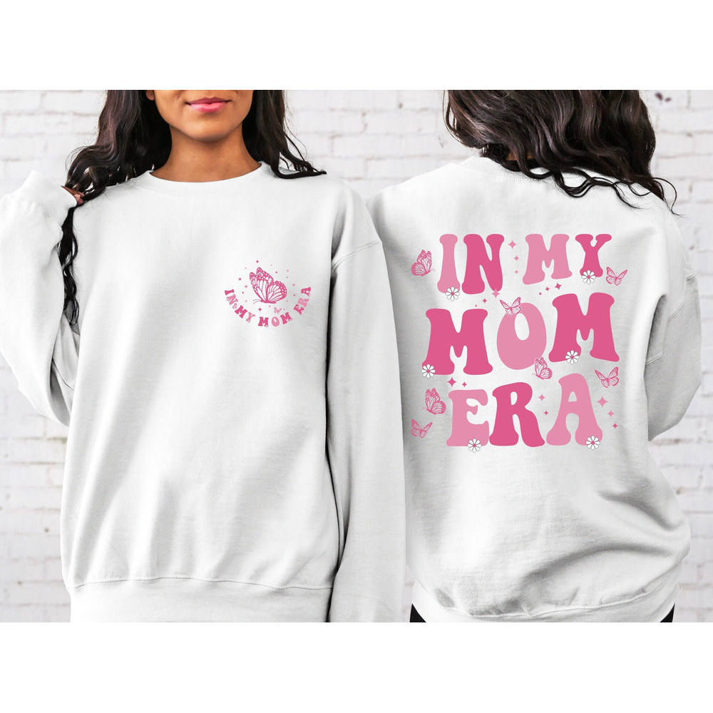 In My Mom Era Sweatshirt, Butterfly Mom Sweatshirt, Cute Mom Hoodie, M.jpg