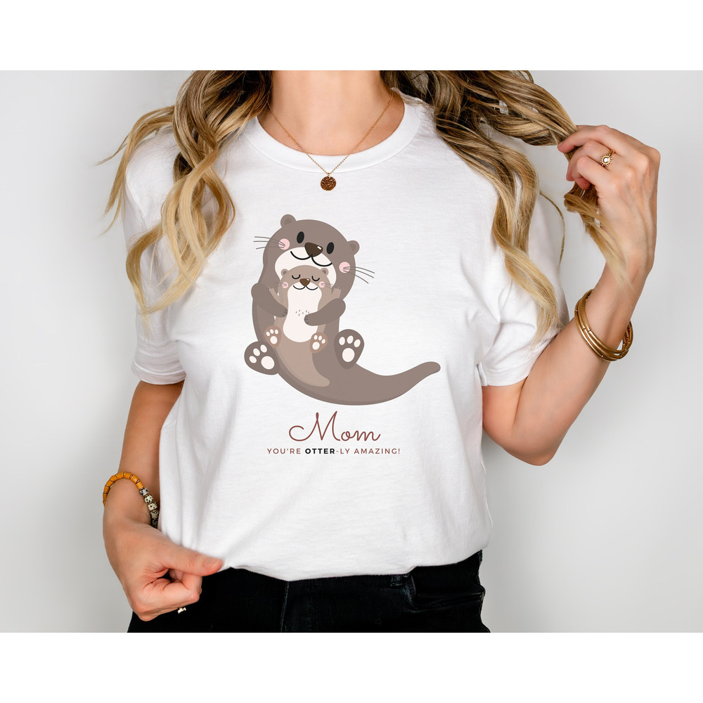 Mama Otter Shirt, Mothers Day Gift, Gift For Mom, Animal Lover Shirt,.jpg
