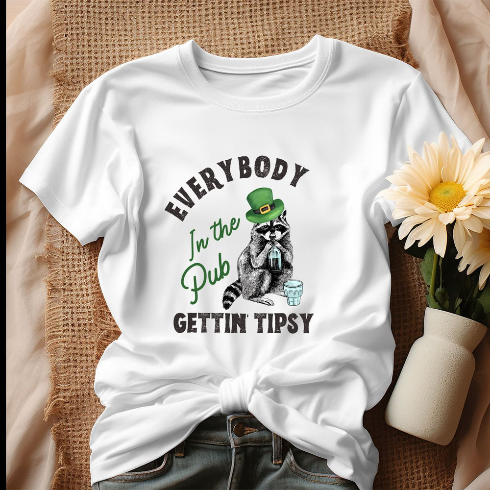 Everybody In the Pub Gettin Tipsy Racoon Patricks Day Shirt.jpg