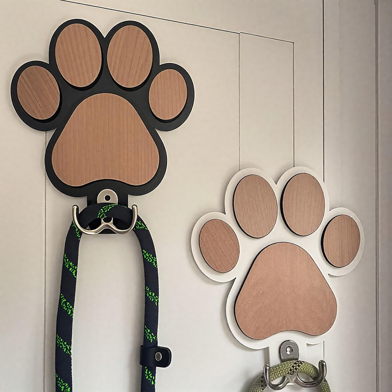 Wooden Dog Leash Hanger with Paw Design, Wall Hook for Collars & Coats, Ideal Gift for Dog Lovers