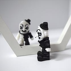 killer clown bust sculpture, printed horror clown scene, halloween movie action figure decoration