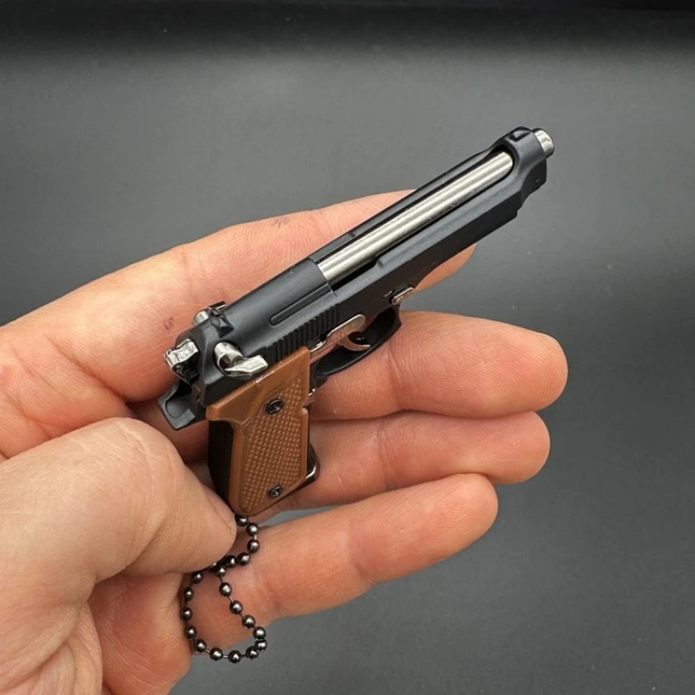 Mini Alloy Pistol Keychain – Scale Toy Gun Model for Adults & Kids – Perfect Christmas Gift