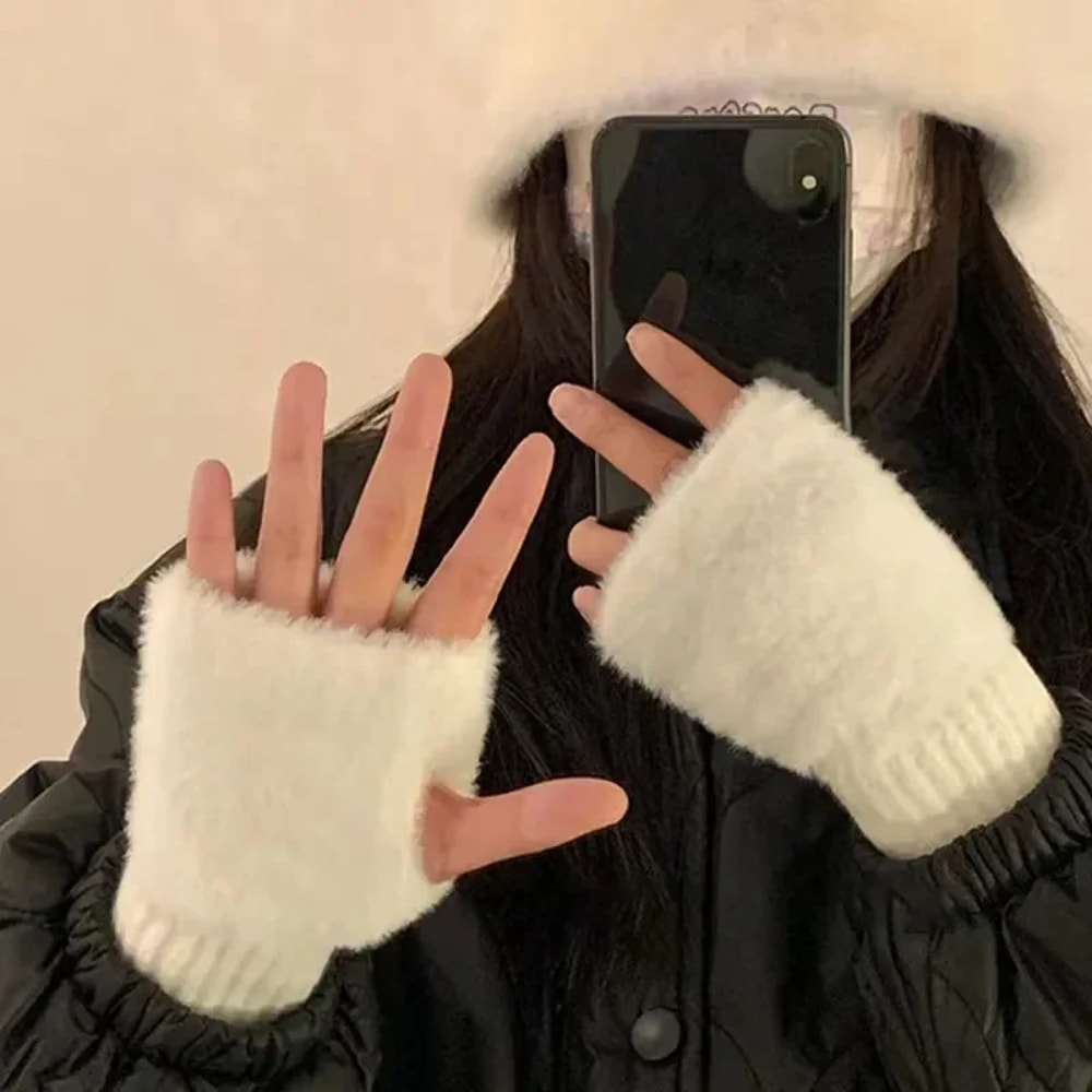 Fashionable Half Finger Gloves For Women Soft Warm Luxurious Winter Plush Knitted Fingerless Glove 3