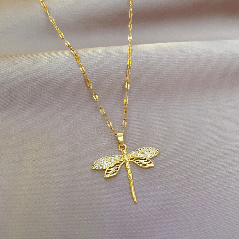Personalized Dragonfly Pendant Necklace for Women – Elegant Alloy Collarbone Chain Gift Jewelry