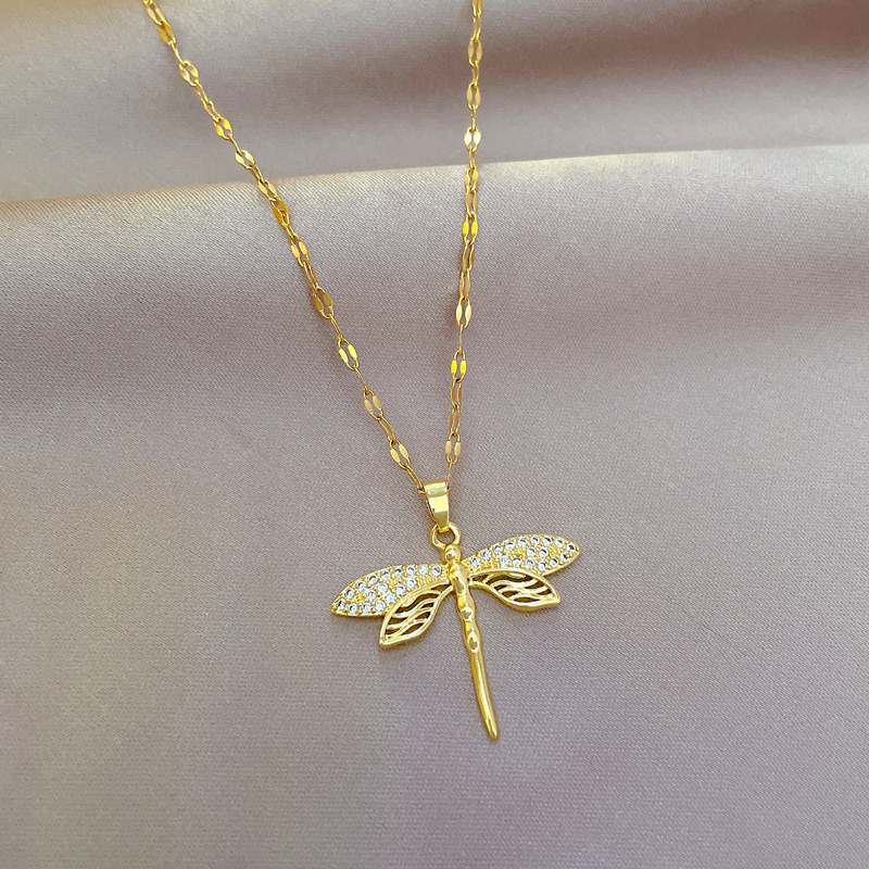 Personalized Dragonfly Pendant Necklace for Women – Elegant Alloy Collarbone Chain Gift Jewelry