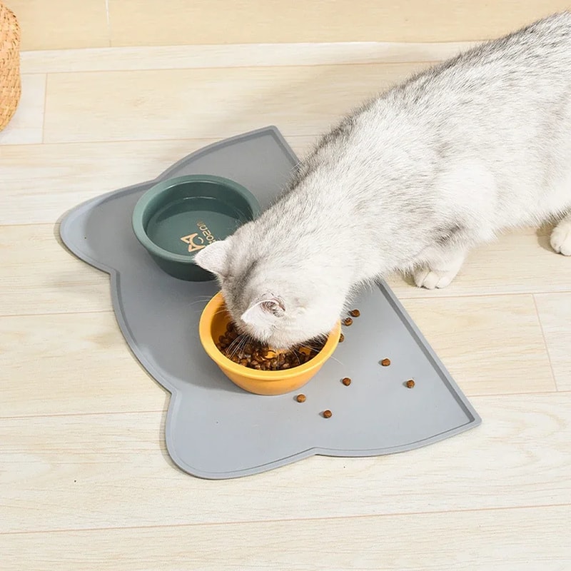 Waterproof & Non-Slip Pet Placemats for Dogs and Cats - Easy to Clean, Prevents Food and Water Spills