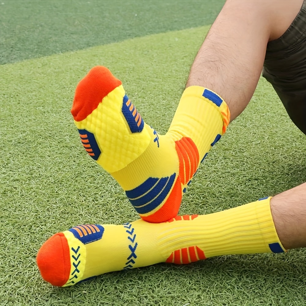 Pairs of Athletic Compression Socks – Breathable Running, Basketball, Cycling Socks for Sweat Absorption and Support