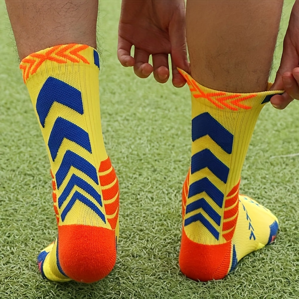 Pairs of Athletic Compression Socks – Breathable Running, Basketball, Cycling Socks for Sweat Absorption and Support