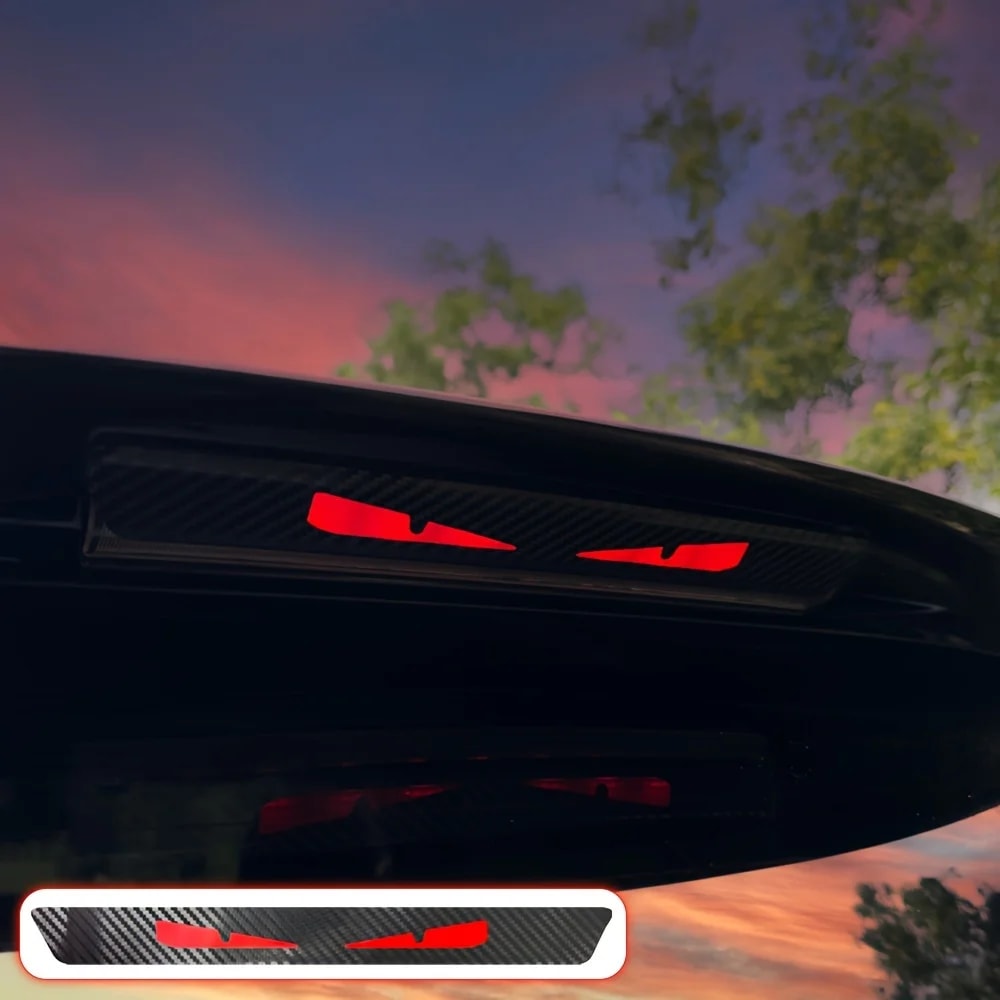 Monster Eyes Car Rear Light Sticker - Cartoon Devil Eyes Tail Light Decal, Carbon Fiber Pattern, Transparent Night