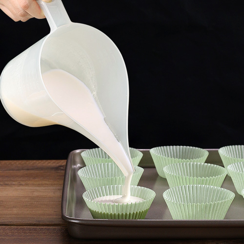 Graduated Plastic Measuring Jug For Kitchen Bakery Liquid Measure Cup With Tip Mouth 3