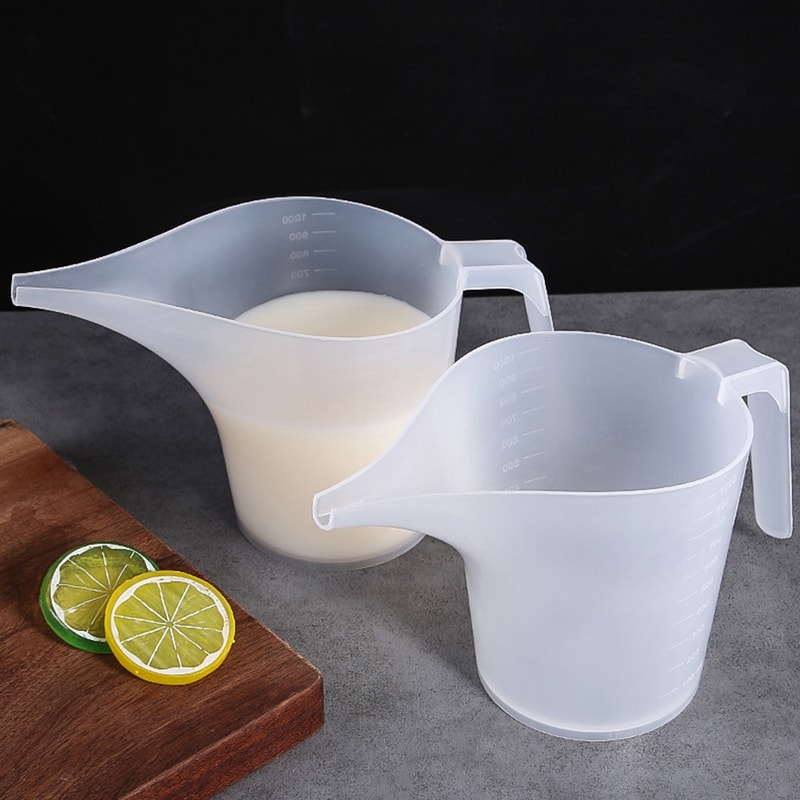 Graduated Plastic Measuring Jug For Kitchen Bakery Liquid Measure Cup With Tip Mouth 4