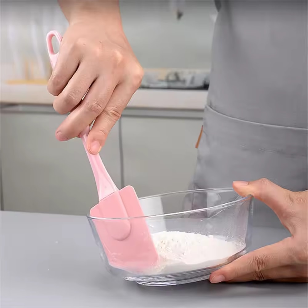 NonStick Silicone Cake Scraper And Pastry Mold Brush Essential Baking Tool For Smooth Cream Spread 1