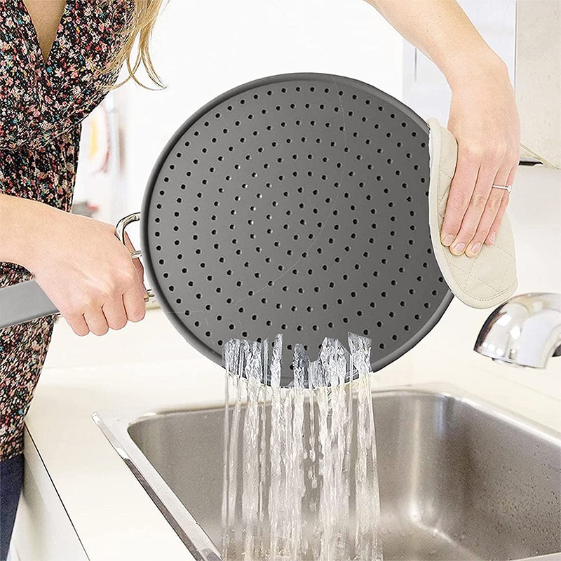 Silicone Splatter Screen For Frying Pan HeatResistant Oil Splash Guard With Handle 1