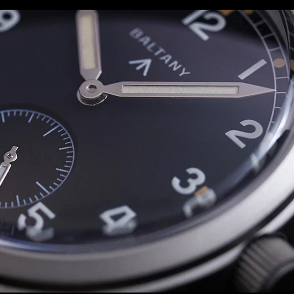 Dirty Dozen Military Vintage Quartz Watch Waterproof Luminous Small Seconds Hand 3