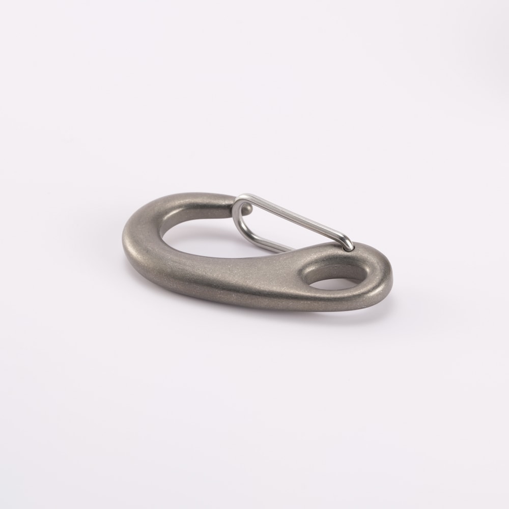 Titanium Alloy EDC Keychain Outdoor Carabiner Clip Durable Titanium keychain for Camping & Everyday Carry