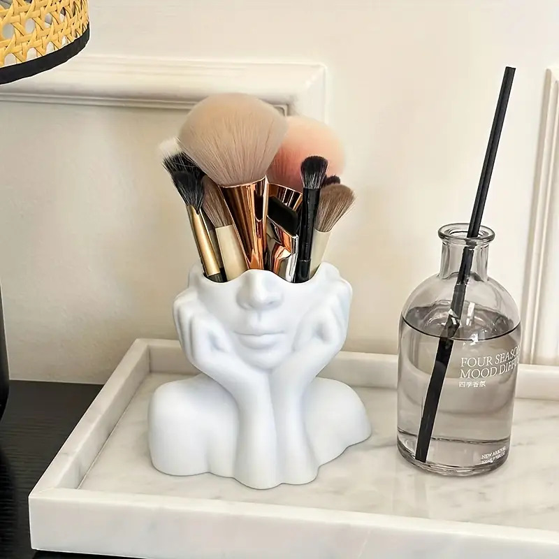 Minimalist Face Sculpture Makeup Brush Holder Desk Organizer