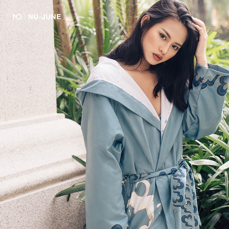 Ultra Absorbent Hooded Beach Towel Poncho Quick Dry Microfiber Swim Changing Robe