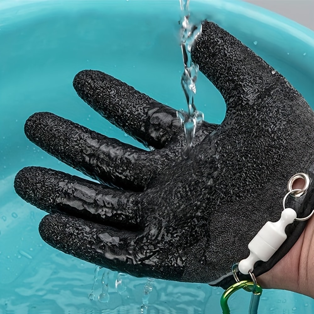 Professional Waterproof Magnet Release Fishing Gloves Anti Slip Fish Handling Protection