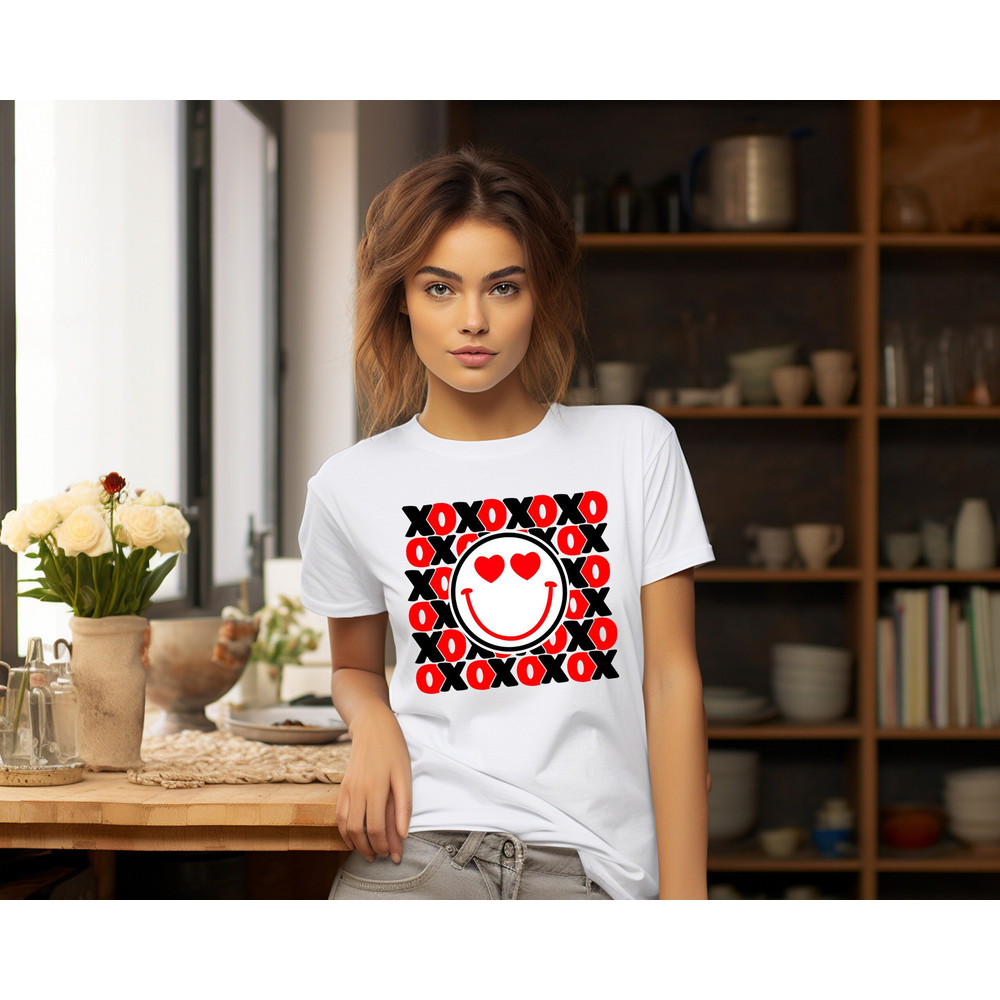 XOXO Valentines Day Shirts, Love Happy Face Sweatshirt, Couples Love Shirt, Heart Eyes Shirt, Gift for Her, Valentine Couple Matching Shirts.jpg