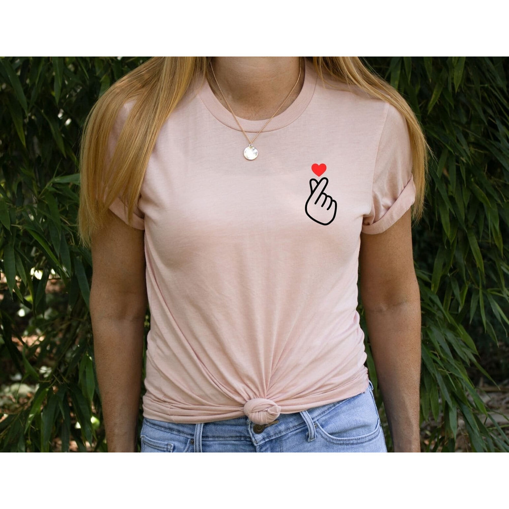 Korean Finger Heart Shirt, Kpop Finger Heart Shirt, Finger Heart Tee, CUTE K-Pop Shirt, Loving Shirt, Korean Drama T-shirt, Meaningful Tee.jpg