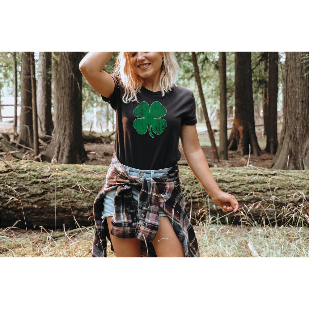 Shamrock St Patrick's Day Ladies clover shamrock design trendy  Unisex Jersey Short Sleeve Tee.jpg