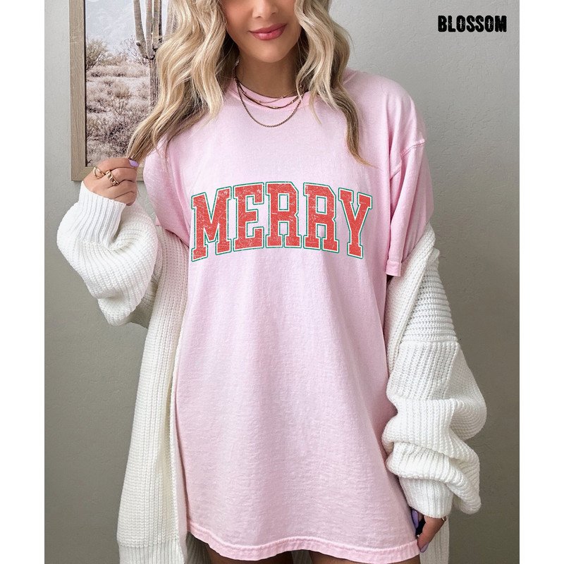 Retro Merry Oversized Shirt, Merry Christmas Shirt, Retro Merry Christmas Shirt 2.jpg