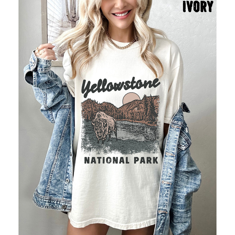 Yellowstone National Park Oversized TShirt, Comfort Colors Tshirt, Graphic Tees For Women 1.jpg