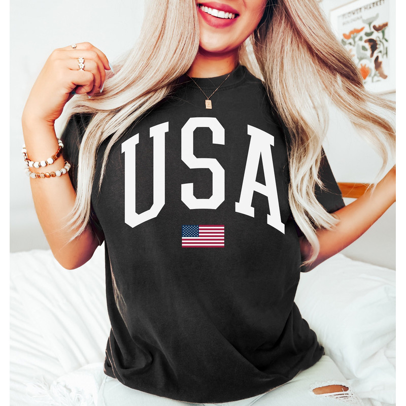 Retro USA Shirt, USA Flag Shirt, USA Graphic Tee, 4th of July Tshirt, Trendy 4th of July Tee, Independent Day Shirt, 4th of July Graphic Tee.jpg