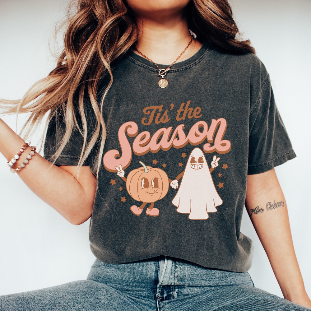 Retro Halloween Comfort Colors Shirt, Retro Fall shirt, Spooky Season tee, Halloween Ghost t-shirt, Vintage Halloween Pumpkin shirt.jpg