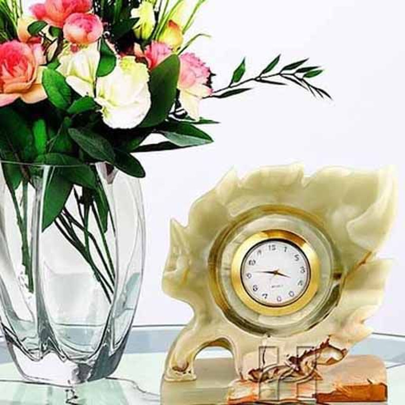 Green Onyx Maple Leaf Desk Clock  Handcrafted Natural Stone Art For Office Or Home 2
