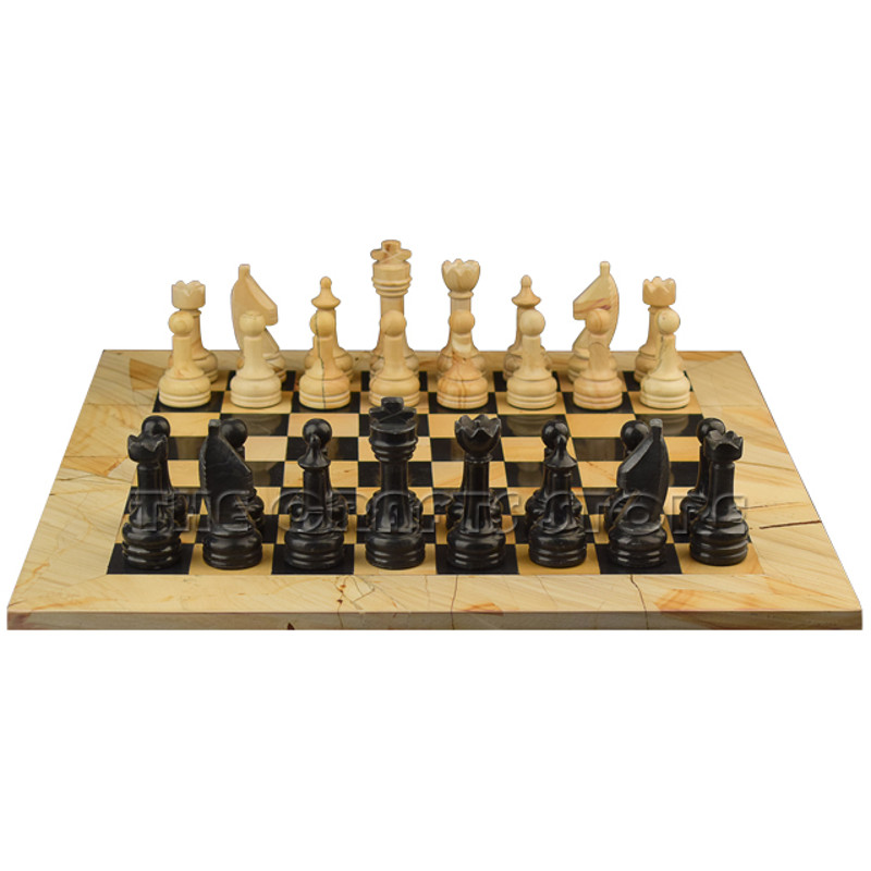 handcrafted_chess_set_4.jpg