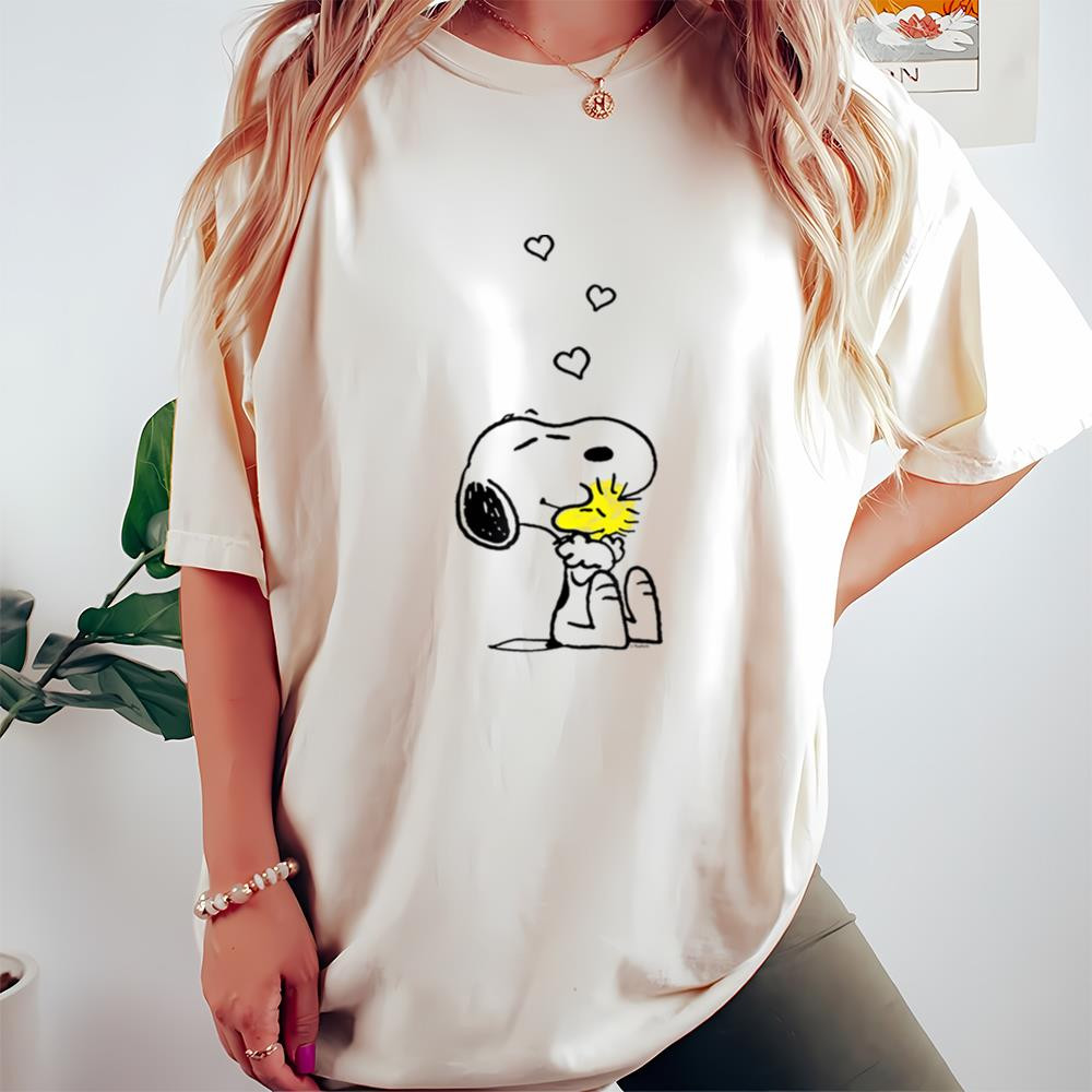 Peanuts Valentine Snoopy And Woodstock Hugs And Love T-shirt .jpg