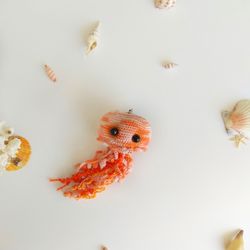 Jellyfish keyring crochet, Jellyfish amigurumi keyring, Jellyfish crochet bag charm