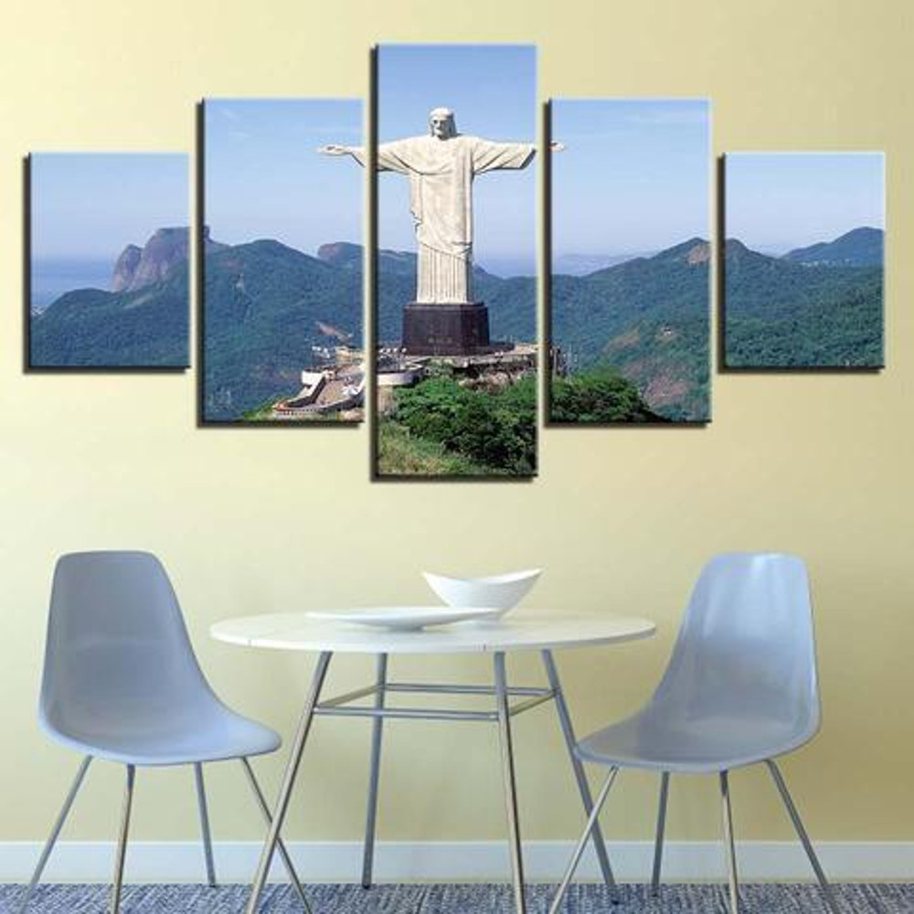 Christo Redemptor Religion Art.jpg