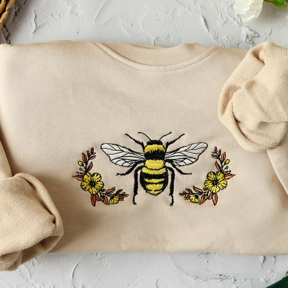 Floral Bee Embroidered Crewneck,Bumblebee,Autumn Sweatshirt,Boho,Embroidered Sweatshirt Vintage,Gifts For Her.jpg