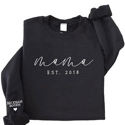 personalized embroidered mama est sweatshirt, mama sweatshirt, mama crewneck, birthday, mother's day shirt