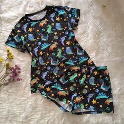 T-shirt and shorts with Dinosaurs print for order, women's printed pajamas