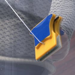 Easy Magnetic Glass Cleaner Brush for Windows