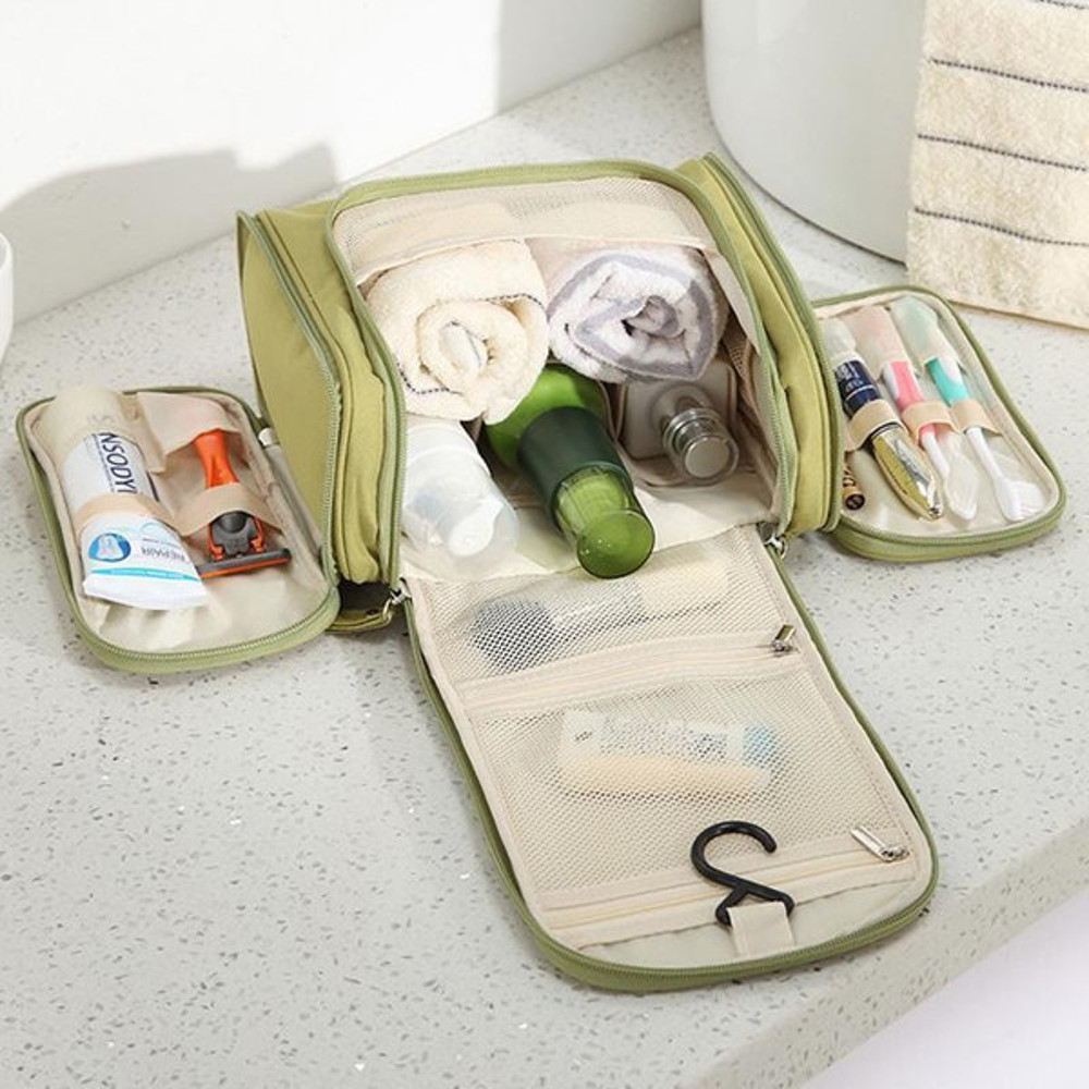 Hang It Up Travel Bag3