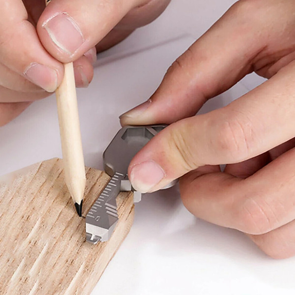 24 in 1 key shaped pocket tool