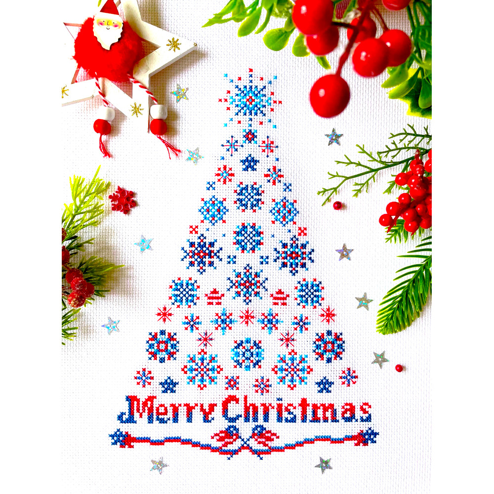 Patriotic Christmas Tree ready 3.jpg