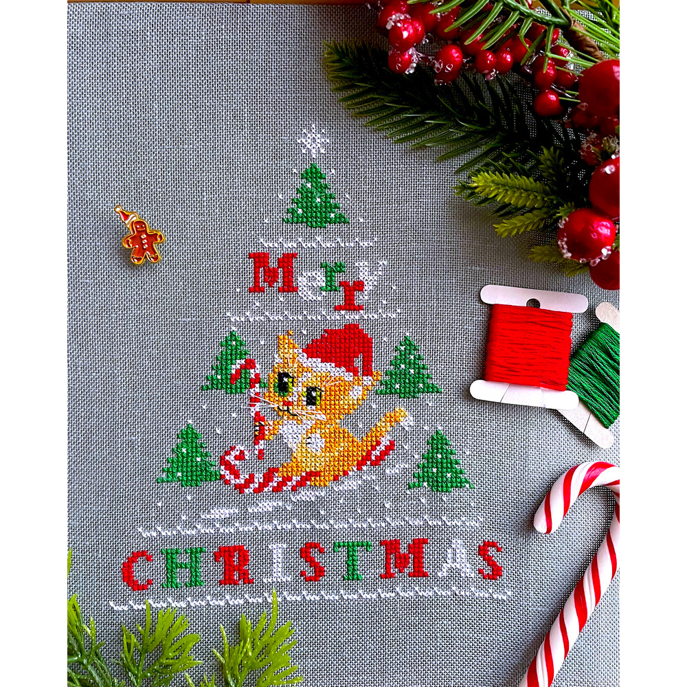 Candy Cat Christmas Tree Cover shop 1.jpg