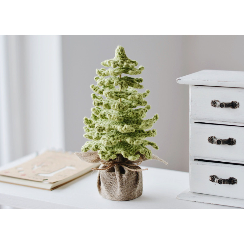Mini Christmas Tree Crochet Pattern 1
