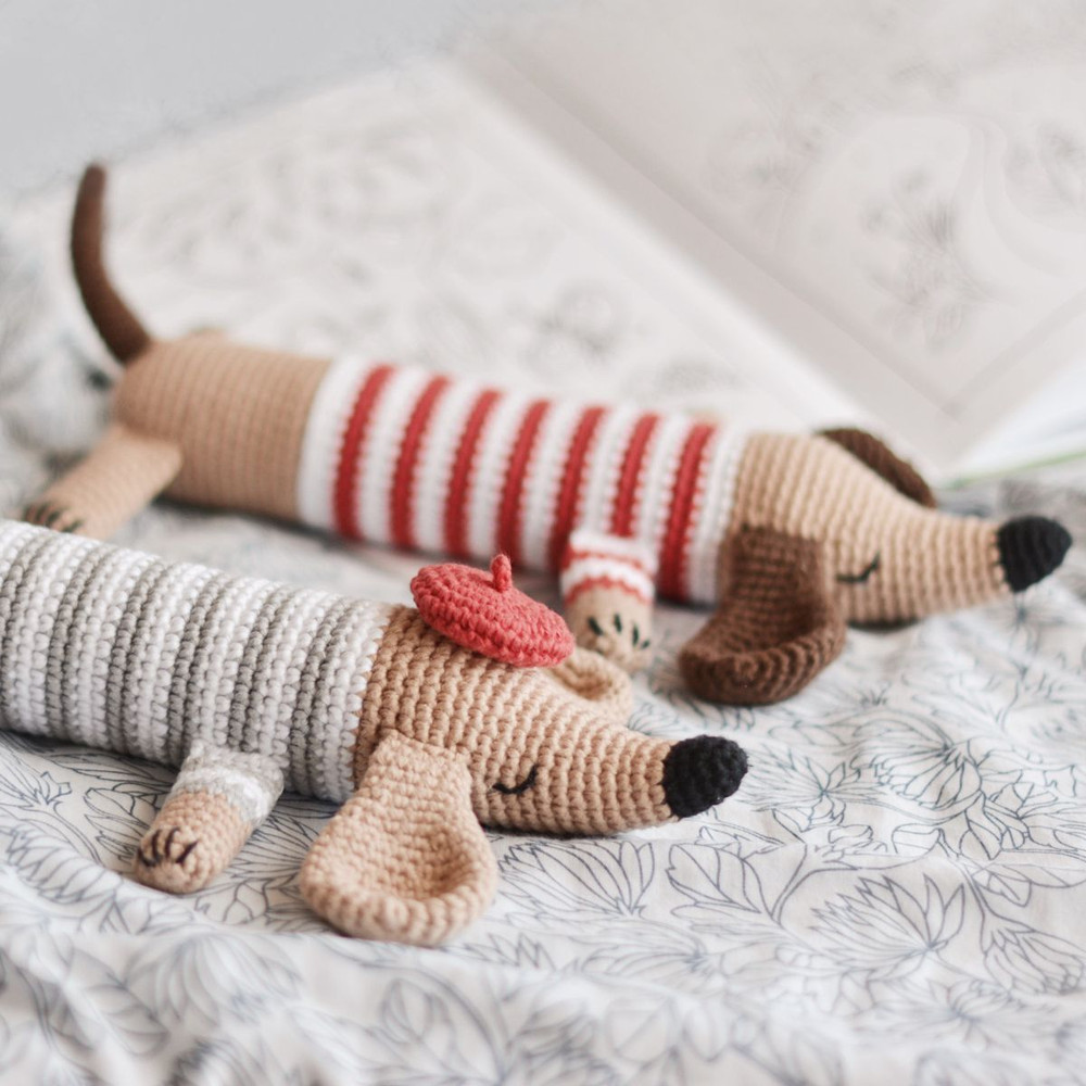 Hotdog The Dachshund Dog Crochet Pattern PDF 1