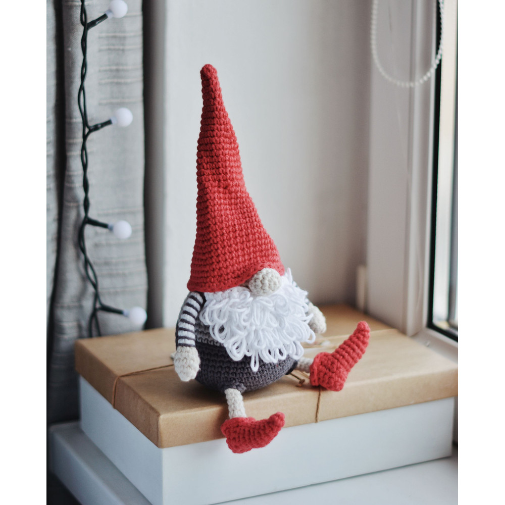 Holiday Gnome Crochet Pattern 7 Inch Gnomes PDF 1